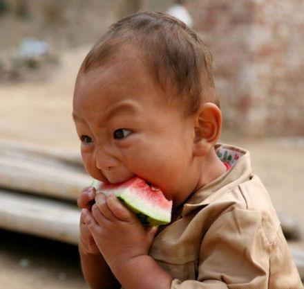 北京吃瓜男孩,揭秘京城街头美食风云