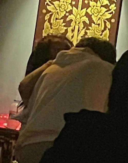 深圳酒吧吃瓜事件视频,一场引发热议的冲突瞬间