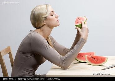 美女吃瓜合集图片,美女吃瓜合集，视觉盛宴一网打尽